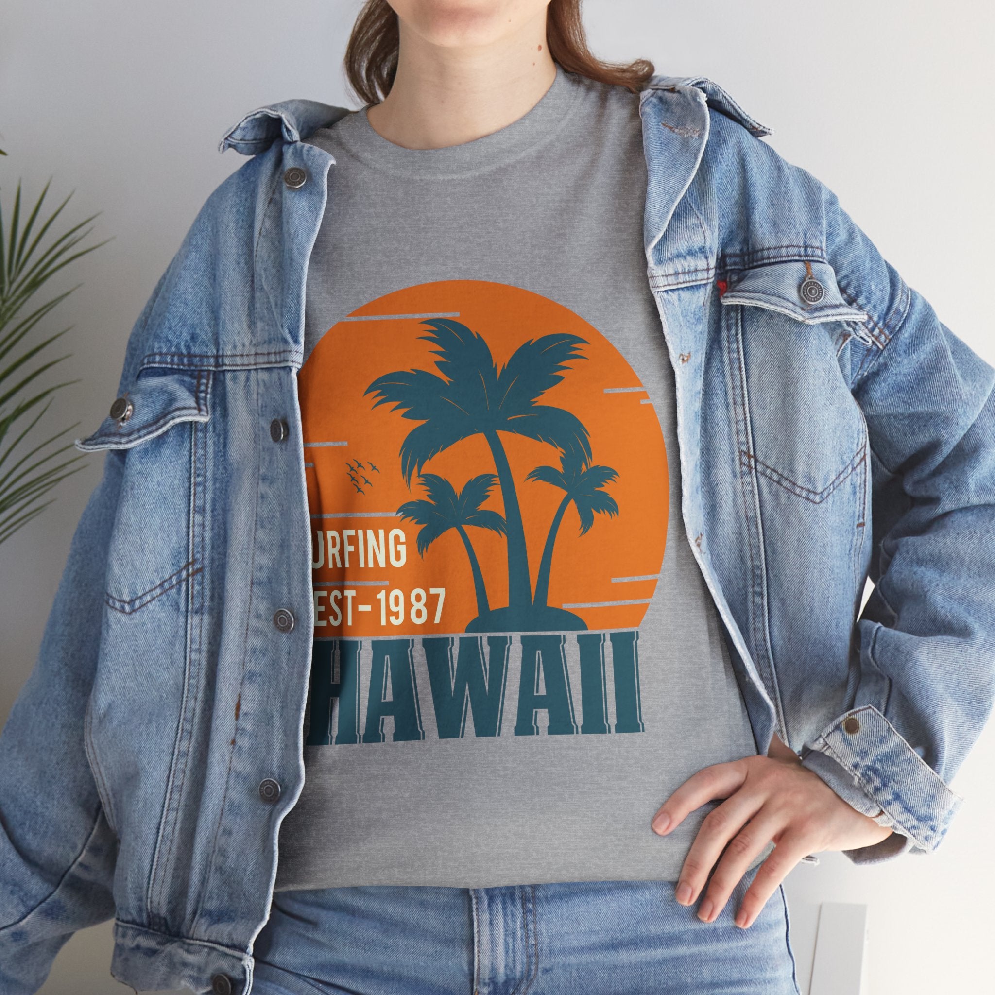 Surfing Hawaii HI Souvenir Gift Unisex Graphic Novelty T-Shirt