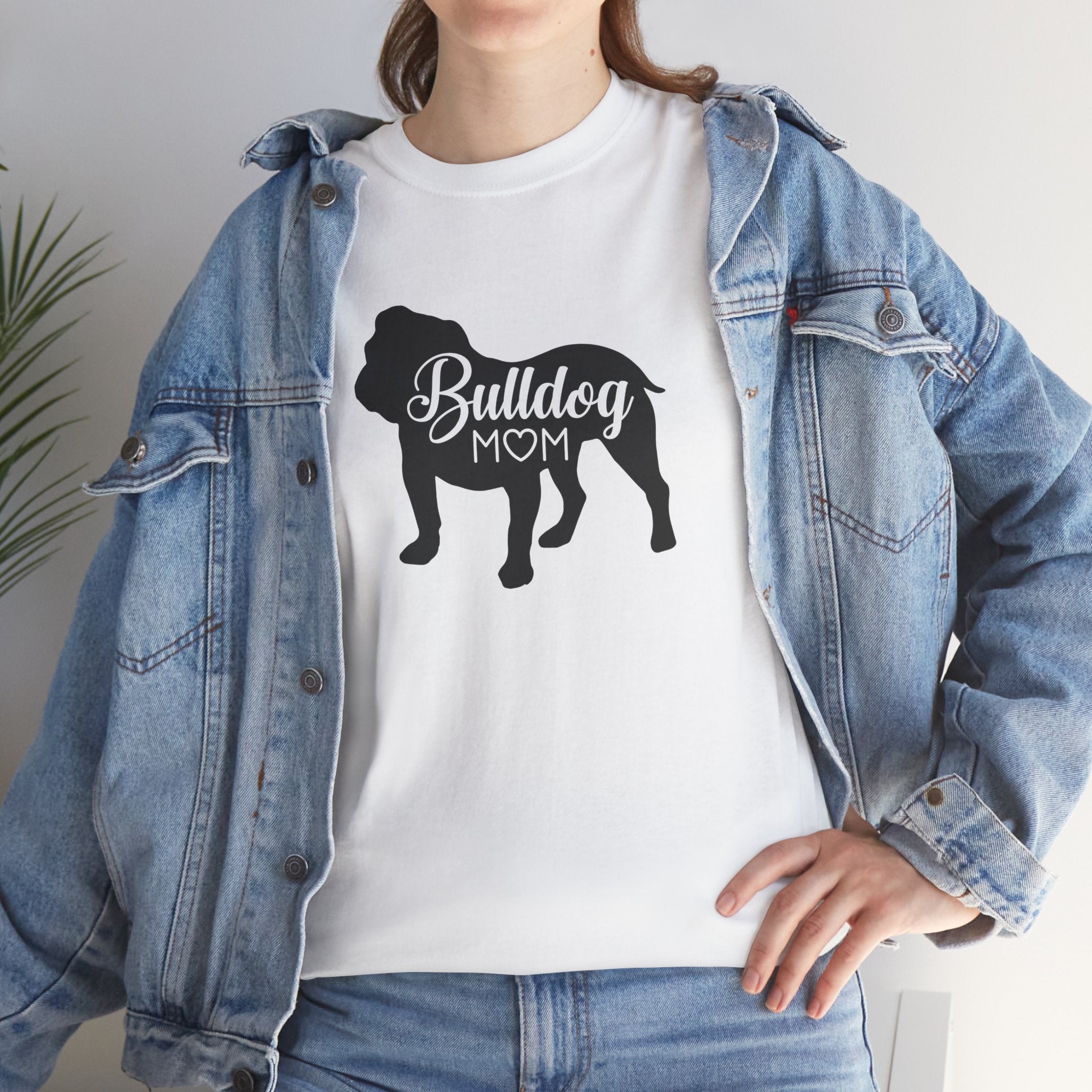 Women's Bulldog Mom Mother Mama Dog Lover T-Shirt