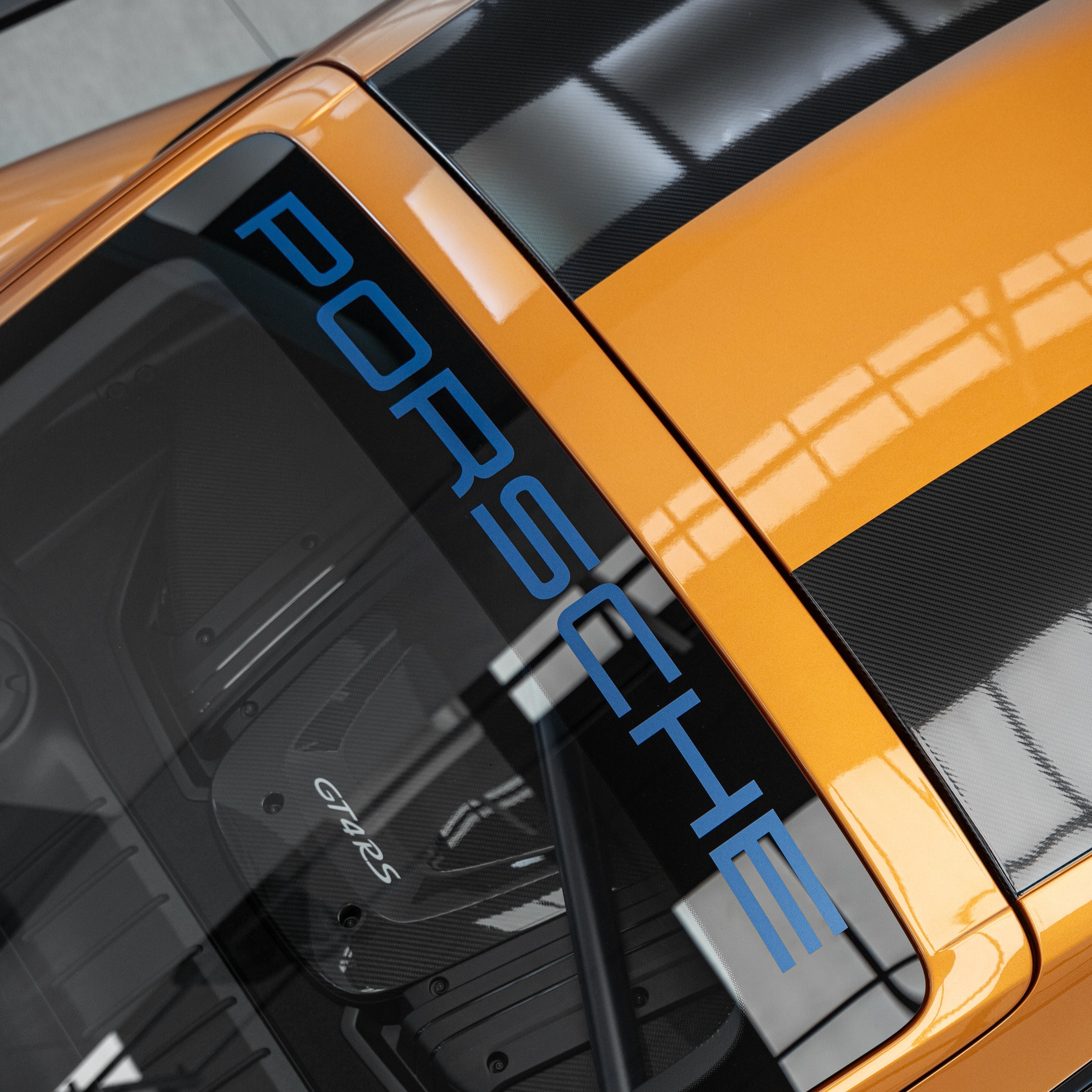 718 Rear Window 'Porsche' Decal