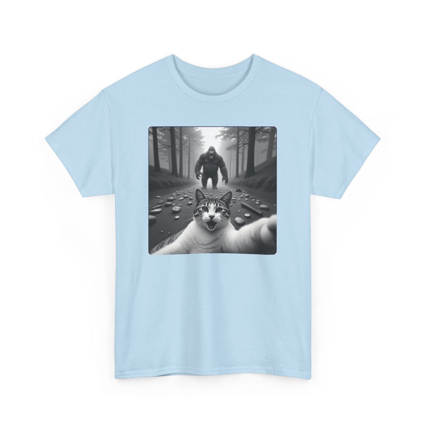 Funny Cat Bigfoot Selfie Sasquatch Camping Meme Unisex T-Shirt