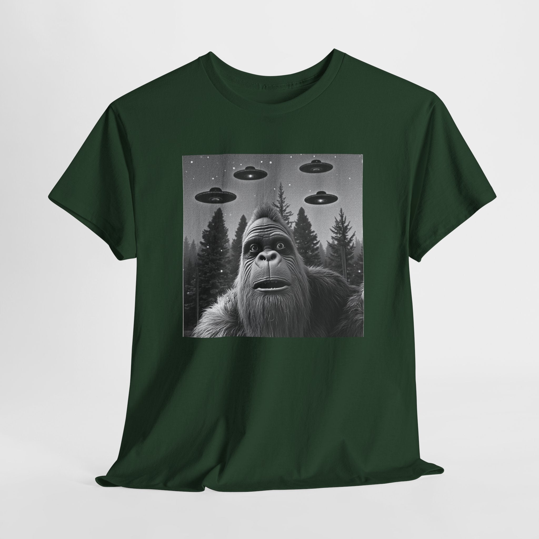 Funny Bigfoot Sasquatch UFO Selfie Camping Meme Unisex T-Shirt