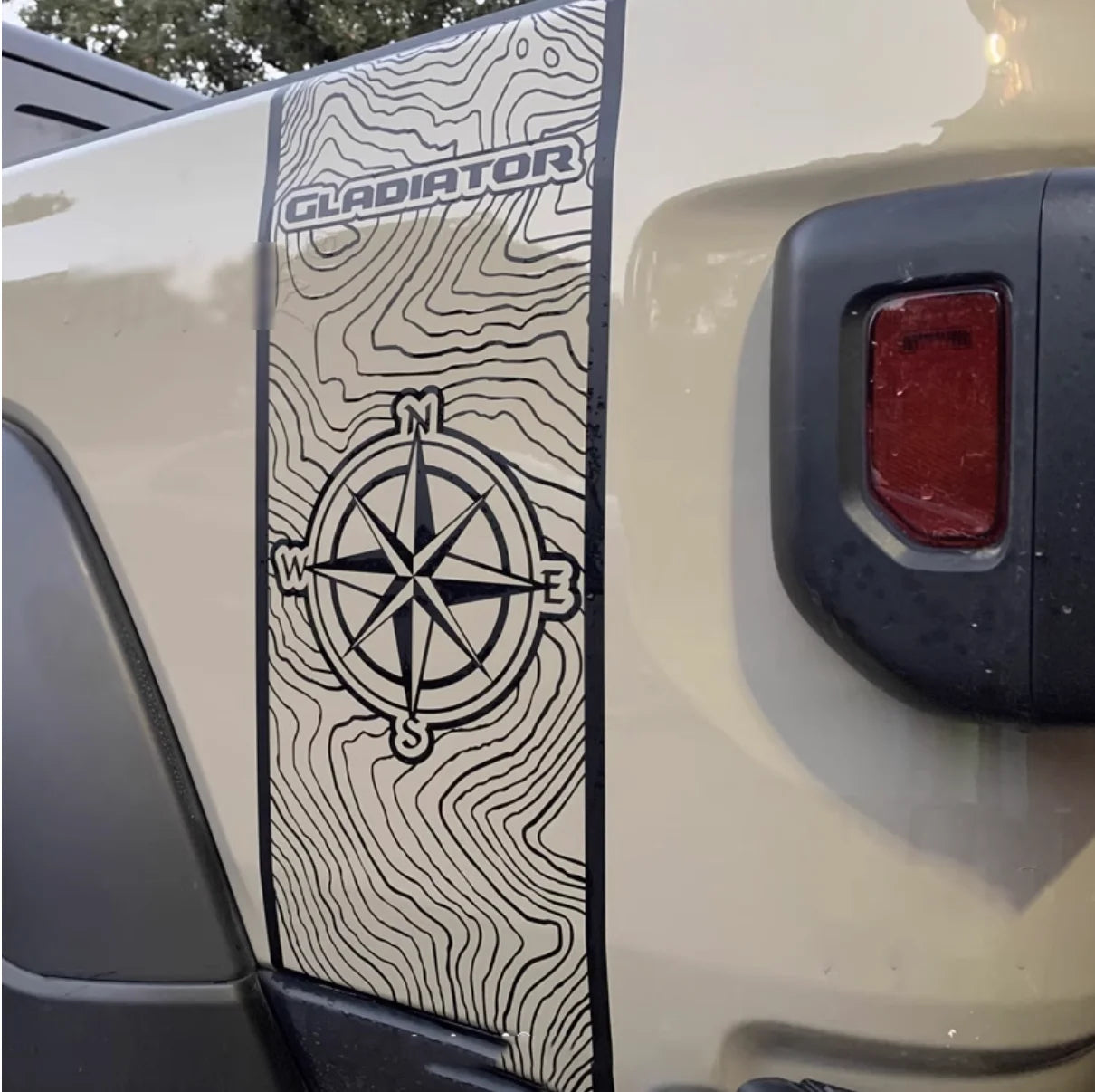 Compass Map & Skull Blackout Bedside & Tailgate Decal Kit for Jeep Gladiator JT | Vinyl Wrap Pair
